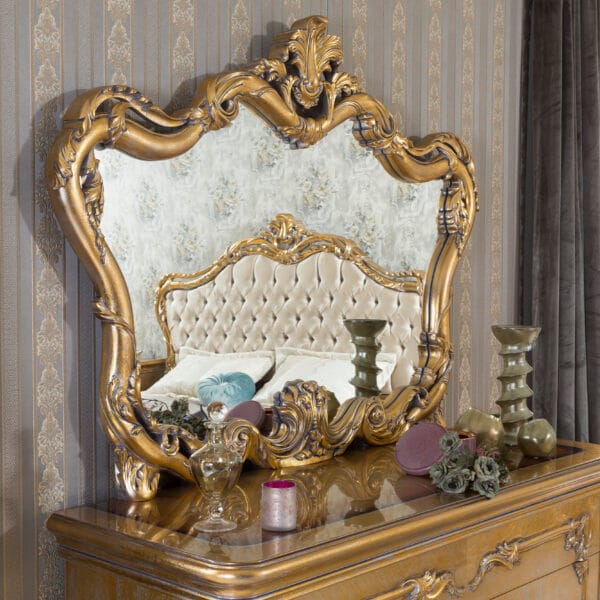 Aurum Grand Royal Baroque Gold