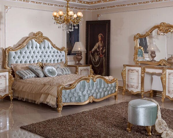 Valdes High-Gloss Glam Gold Accent King Bed