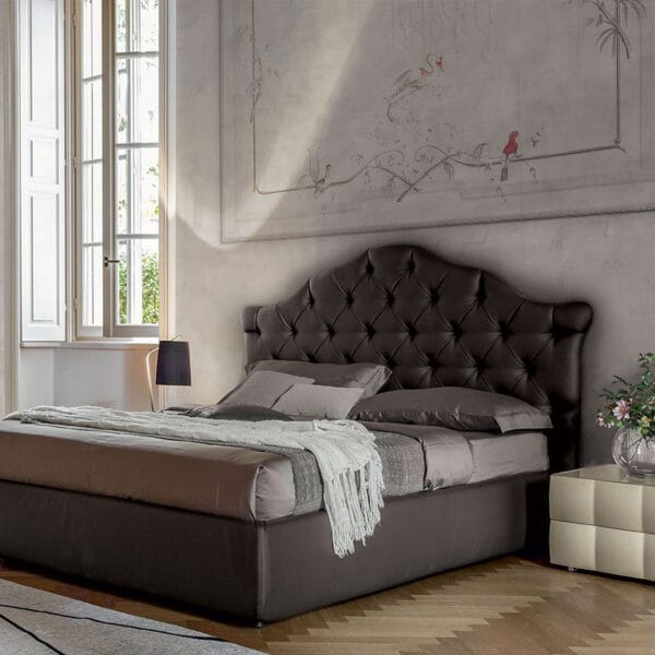Veneziano Classic Tufted Leather Dark King Bed