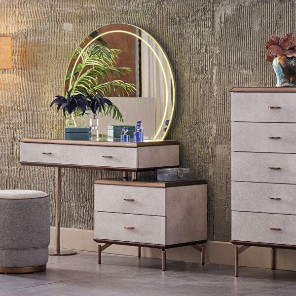Versa Geometric Dark Wood Gold King Bed