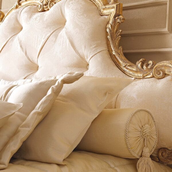 Versailles Royal Upholstered Bed